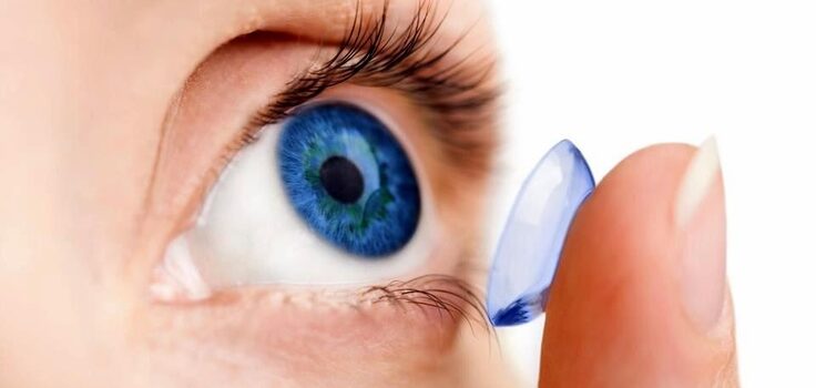 ¿Cómo colocar adecuadamente las lentillas?