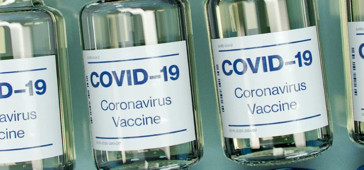 Vacuna de la gripe y del covid a la vez quién puede ponerse las dos